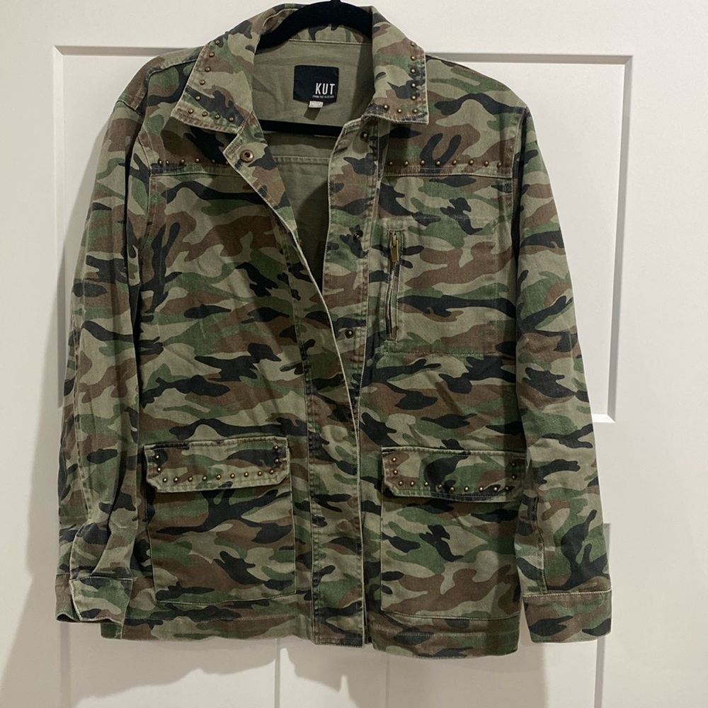 Kut from the Kloth XS Green Camo Jean Jacket